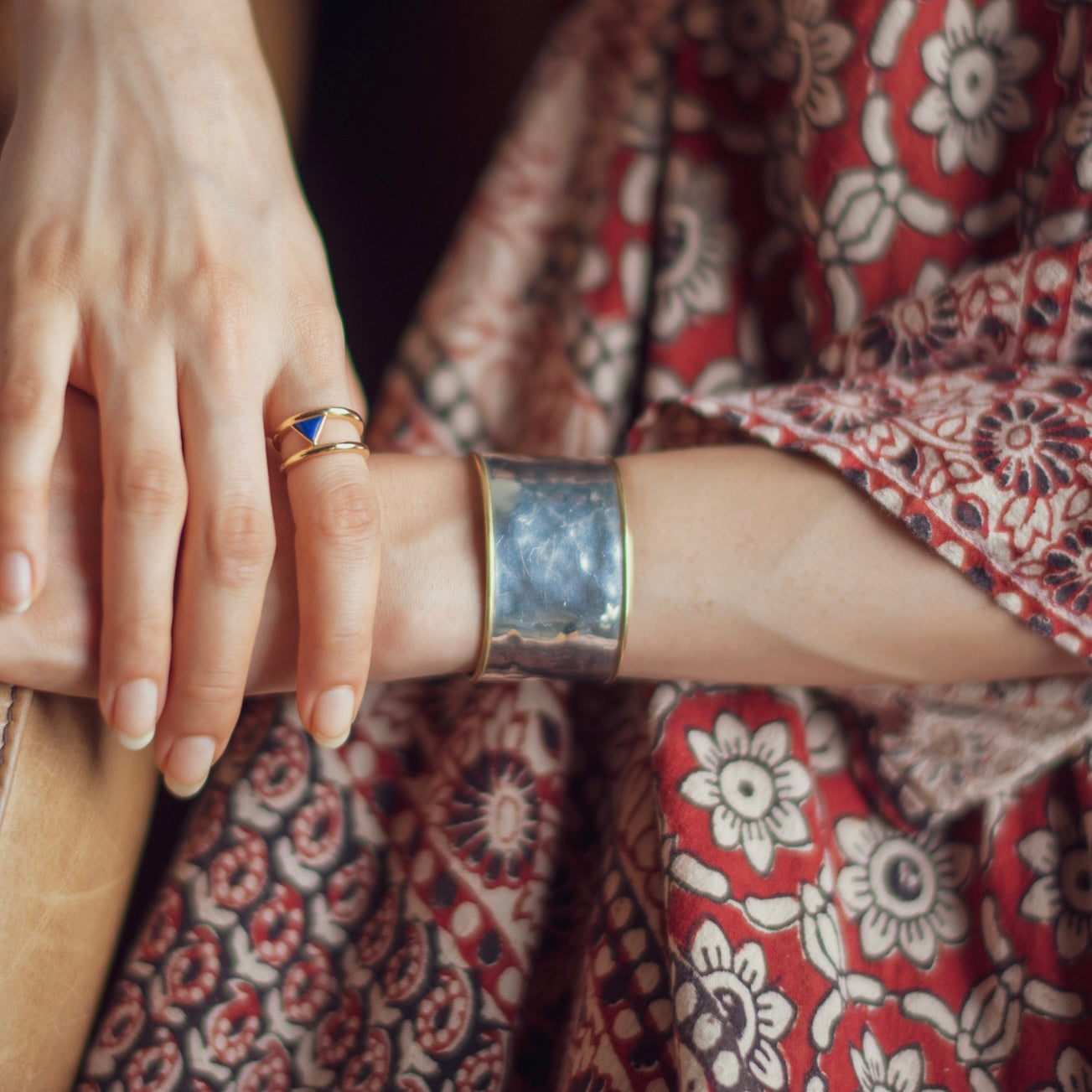 [Pedido] Brazalete de plata con adornos anchos