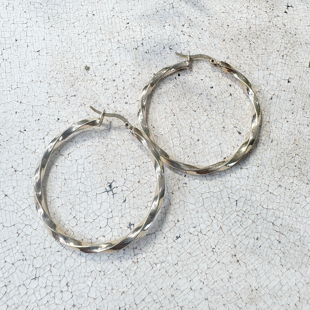 Vintage Gold Hoop Earring