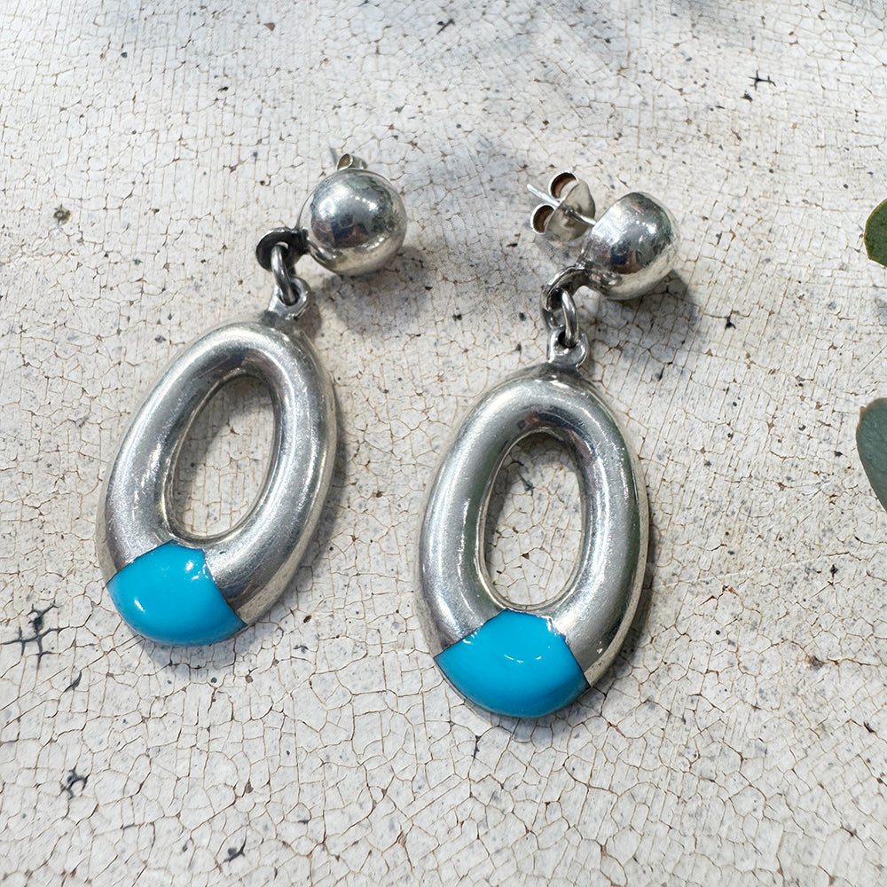 Vintage Silver Swing Oval Turquoise Earring